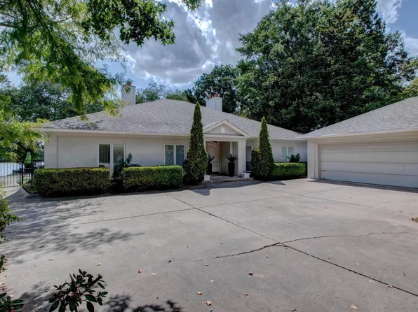 34 Riverwood Cv, Maumelle, AR 72113