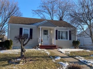 635 Merritt St, Bridgeport, CT 06606