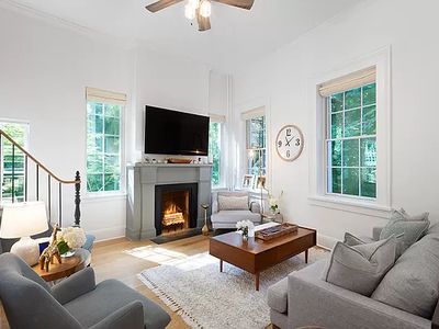 44 Morton St APT 1W, New York, NY, 10014
