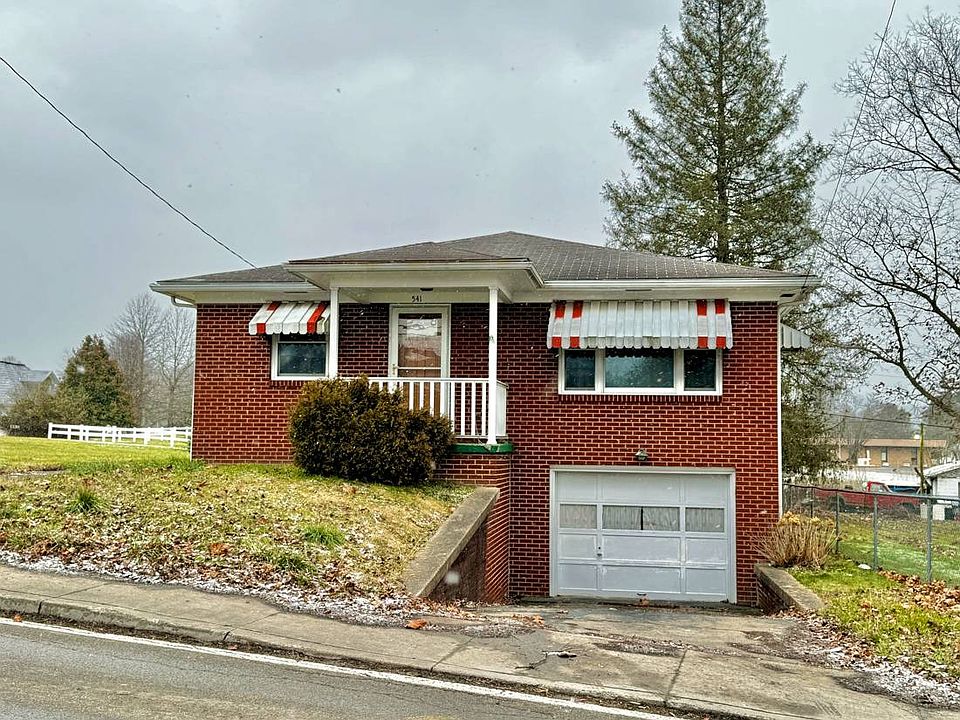1st image of 541 Main St