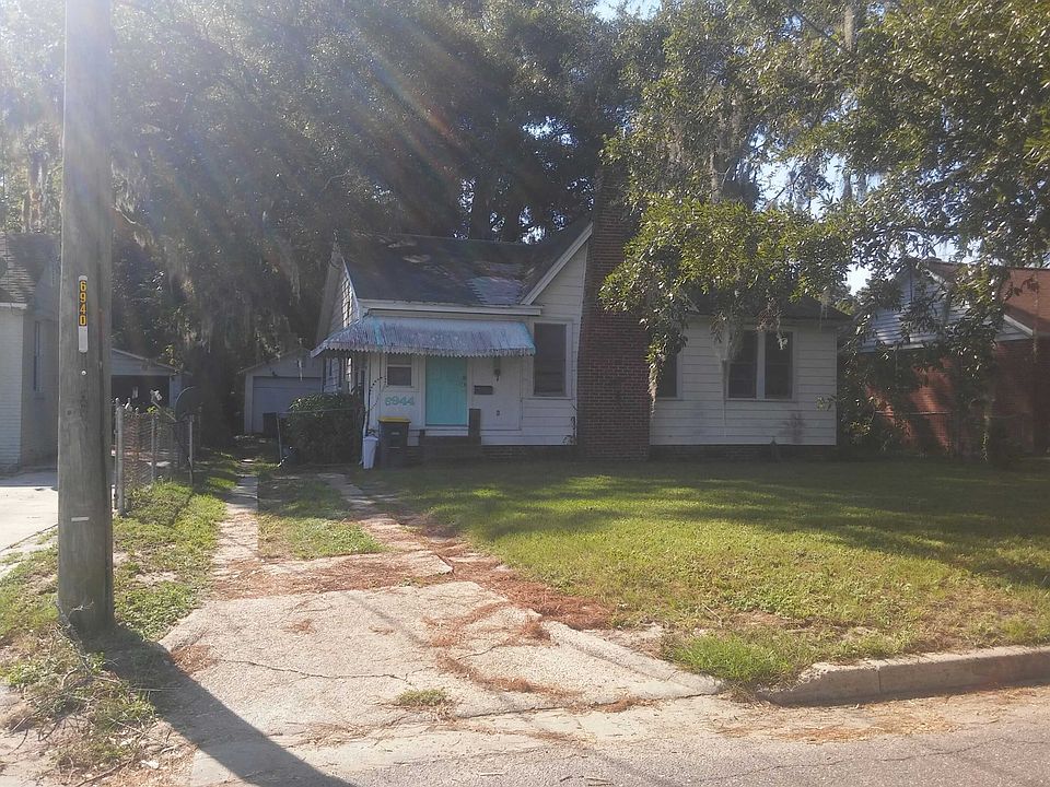 1st image of 6944 Bloxham Ave