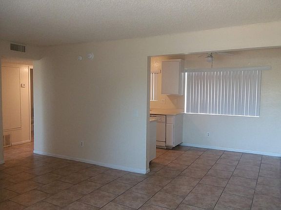 4th image of 245 S Yale St APT 15