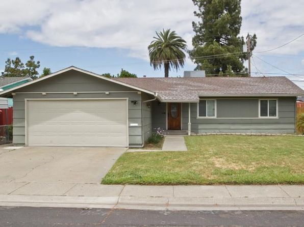 916 Joan St, West Sacramento, CA 95605