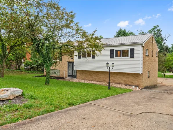 8 Sierra Dr, Pittsburgh, PA 15239