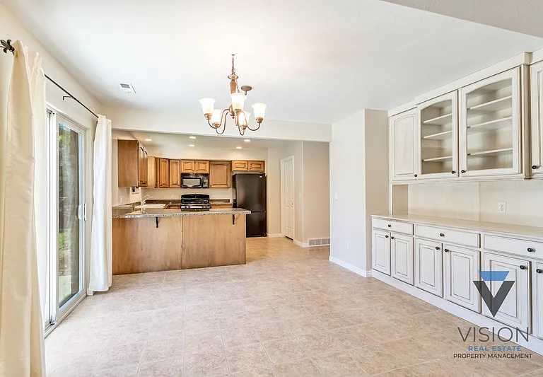 1143 W 150 N — Photo 8