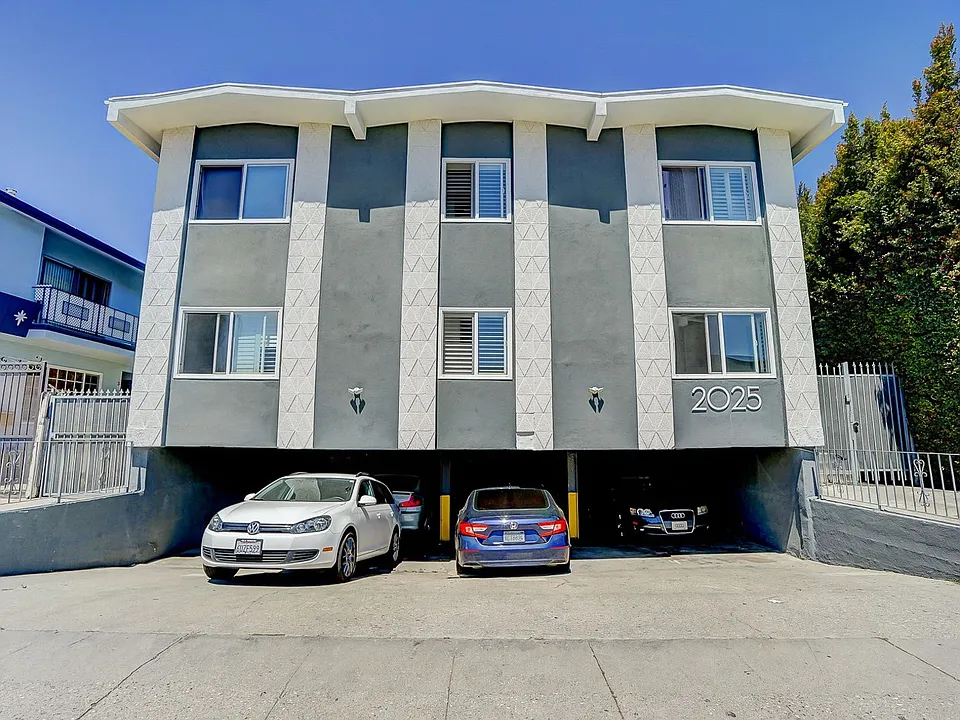 2025 S. Shenandoah