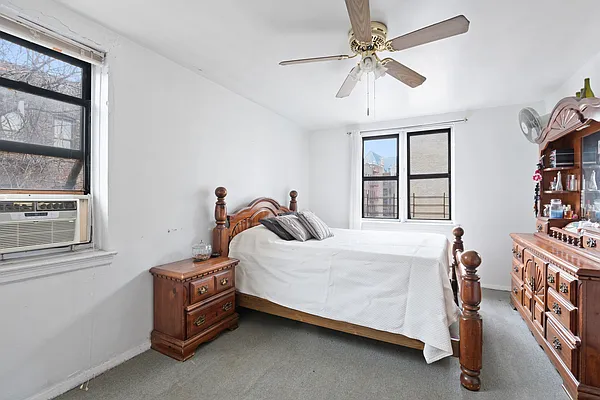 Sold by Douglas Elliman | media 10