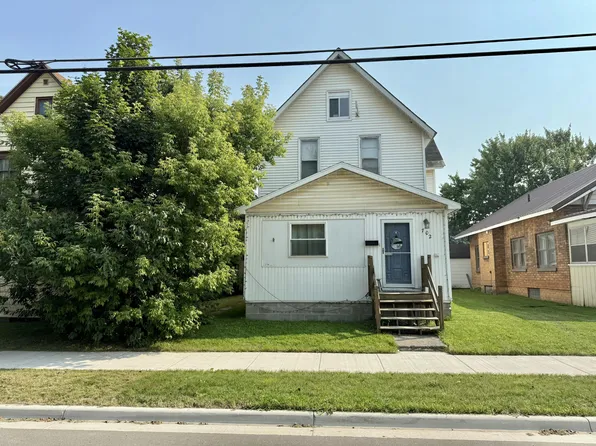 702 E Easterday Ave, Sault Sainte Marie, MI 49783