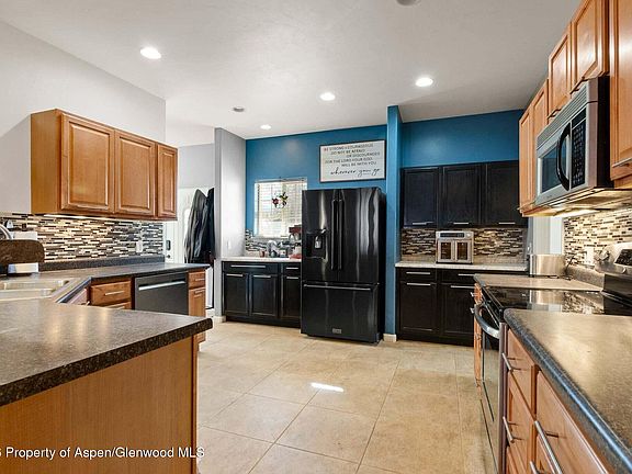 4th image of 42 Eagle Ct