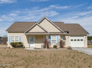 129 Phillip Mills Drive, Teachey, NC 28464