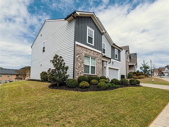 2nd image of 160 Archie Way