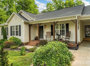 630 Kilbart Ct, Bessemer City, NC 28016