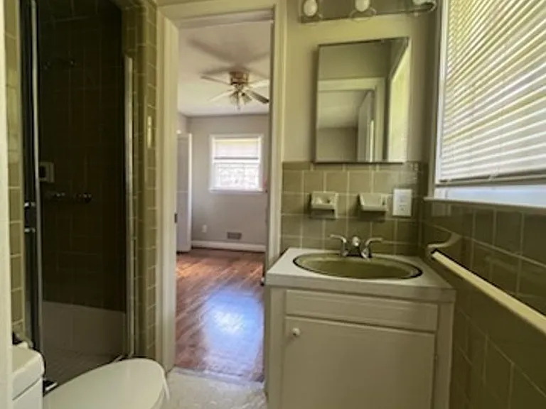 202 N Lakewood Dr — Photo 12