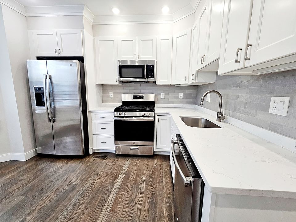1st image of 79-81 Linden St #2