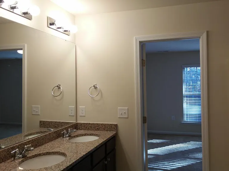 Master bath room 1