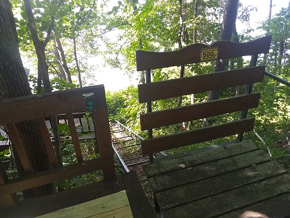 Incline lift of the lake.