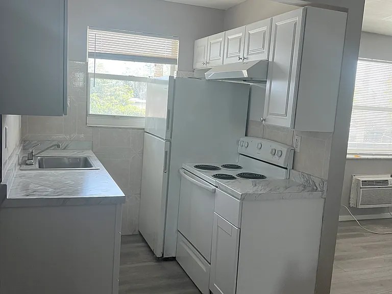 Kitchen 

Excuse shadow in photo
cabinet is white