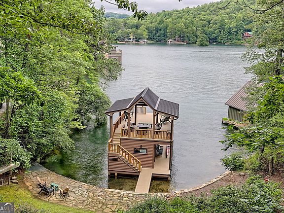 5th image of 3019 Moccasin Creek Rd