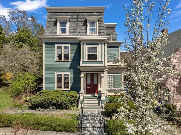 168 Bowen St, Providence, RI 02906
