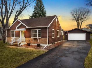 553 Court Rd, Onalaska, WI 54650