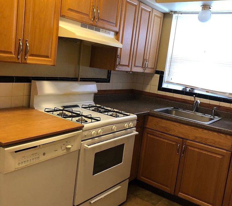 1st image of 7162 Jamieson Ave APT 1S
