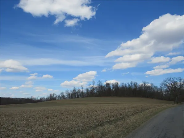 763 W Liberty Rd, Slippery Rock, PA 16057