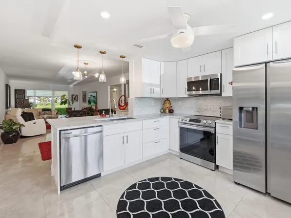 2403 Antigua Circle #M1, Coconut Creek, FL 33066