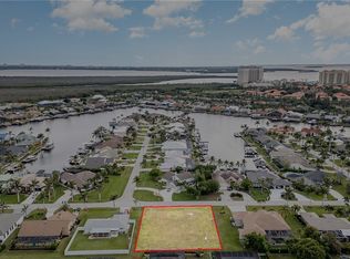 1003 SW 56th St, Cape Coral, FL 33914