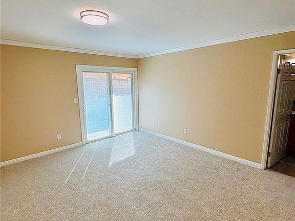 5th image of 353 S Rock River Rd