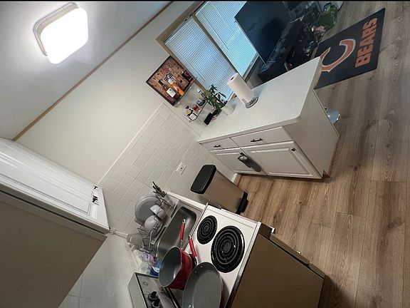 5th image of 6915 Rosemary Ln #2