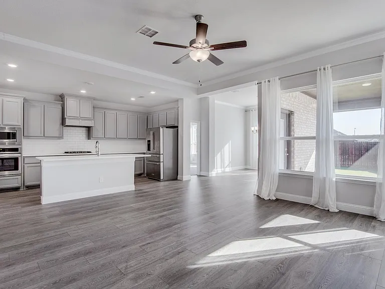 1021 Catskill Ct — Photo 5
