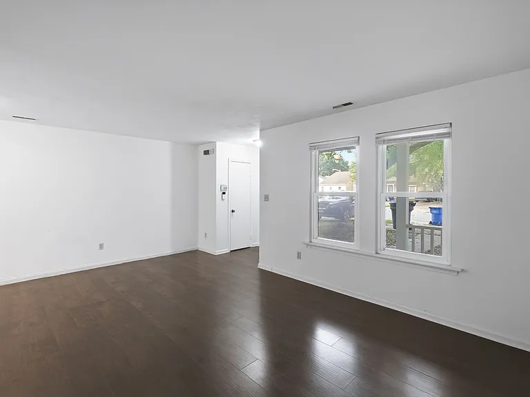 5208 Richard Rd — Photo 5