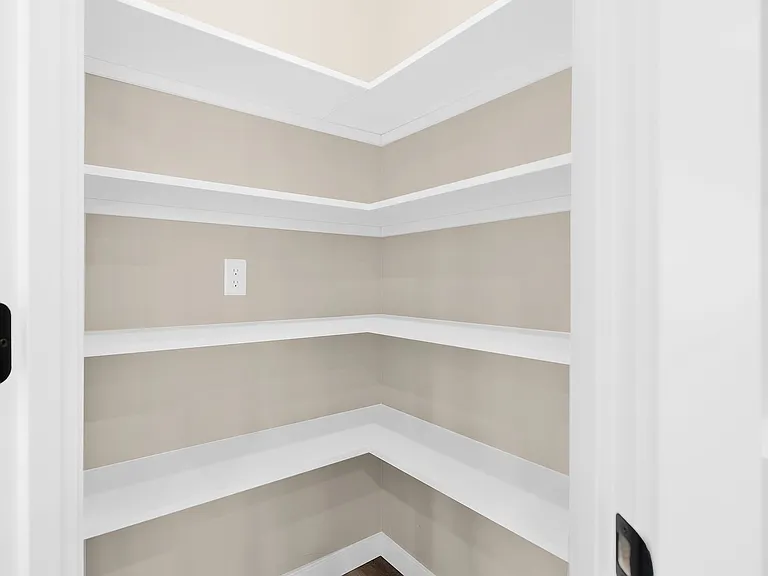 2820 Shore Pine Pl — Photo 8