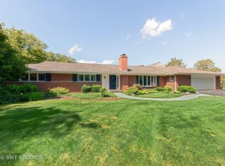 520 Merri Oaks Rd, Barrington, IL 60010