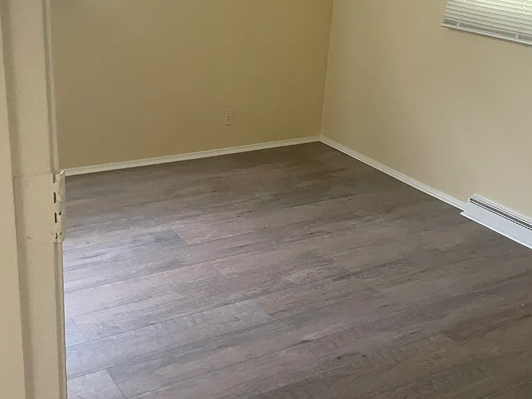 9719 Newton Dr — Photo 17
