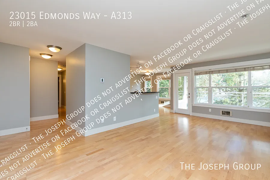 Serene 2-Bed Condo in Edmonds! — Photo 4