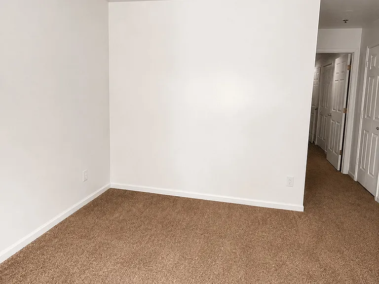 1117 Plymouth Dr — Photo 17