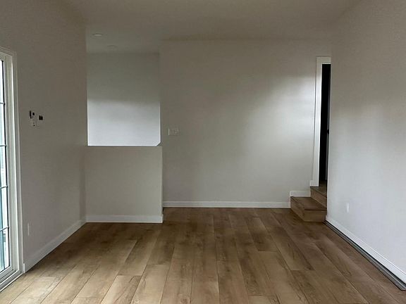 4th image of 4827 67th St #4827