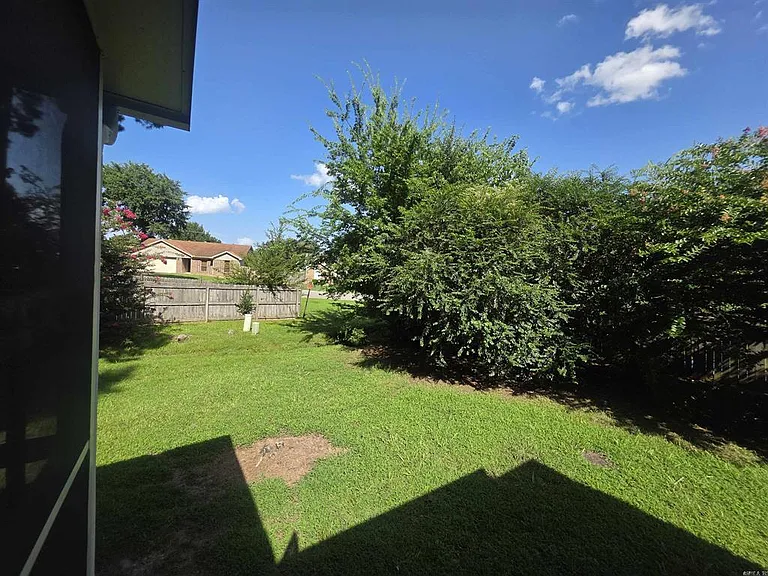 1608 Waldron Cv — Photo 23