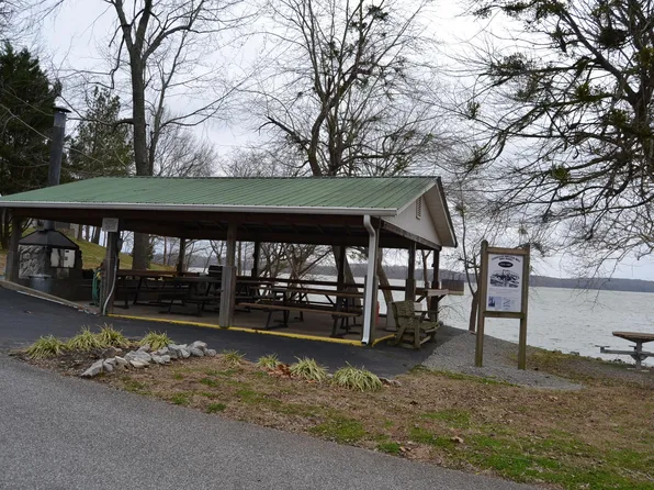 76 Rolling Mill Rd, Eddyville, KY 42038