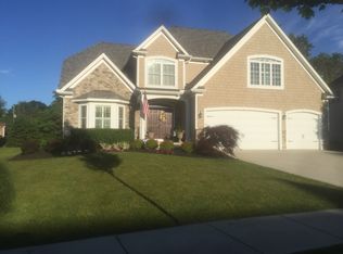 38648 Andrews Ridge Way, Willoughby, OH 44094