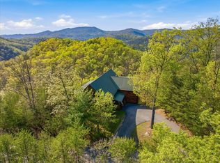 (Undisclosed Address), Sevierville, TN 37862