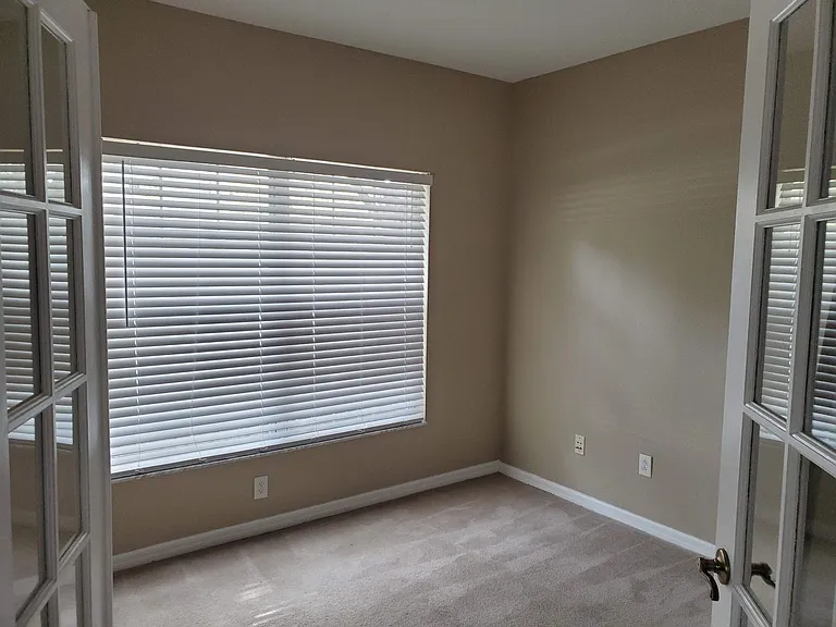 15924 Fishhawk Creek Ln — Photo 6