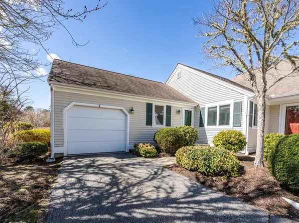 6 Masters Ct #465, Mashpee, MA 02649