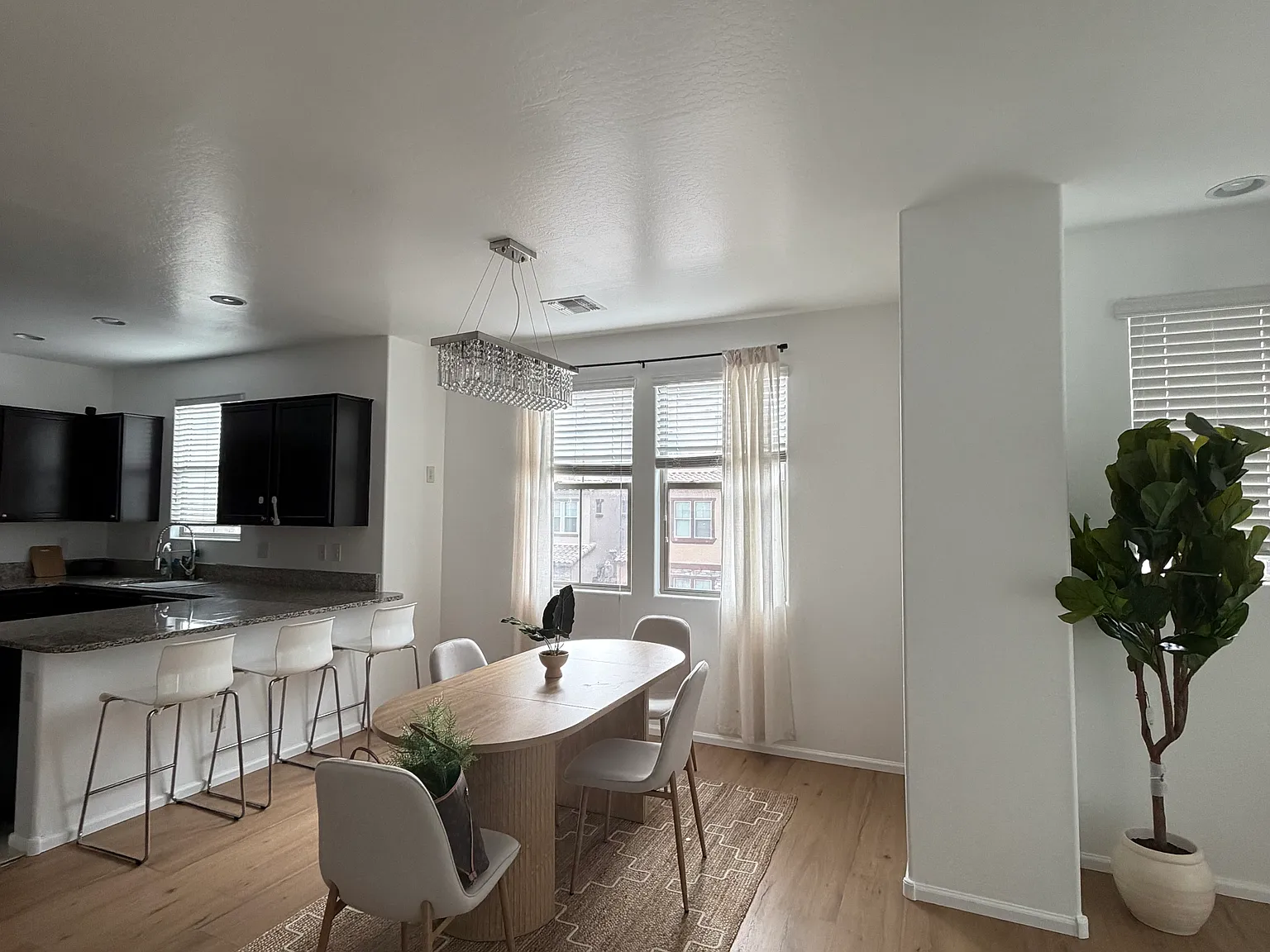 W Pipestone Pl, Phoenix — Photo 2
