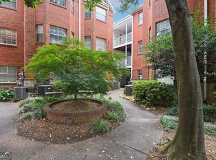1041 State St NW APT 26, Atlanta, GA 30318