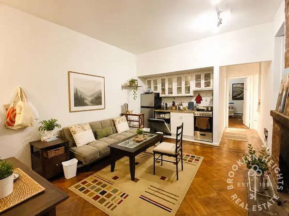 211 Clinton Street image 1 of 7