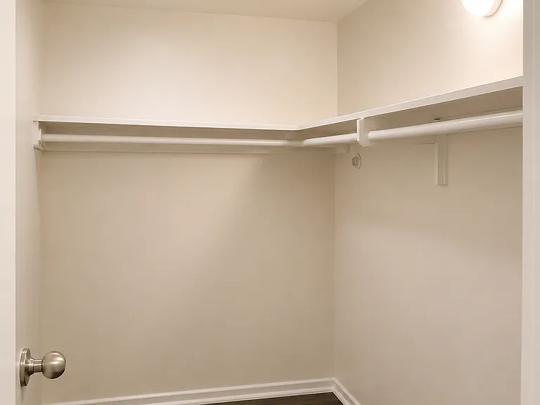14800 S. Berendo Ave. Gardena, CA 90247 — Photo 10