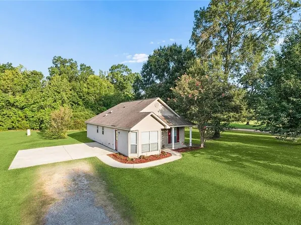 53515 Elizabeth St, Loranger, LA 70446
