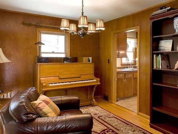 Dining/Sitting Room